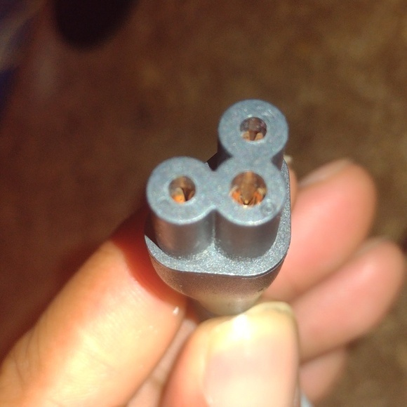 45c watt HP Chromebook USB charger WITHOUT THE BOX WITH PLUG PRICE IS FIRM - Picture 3 of 3